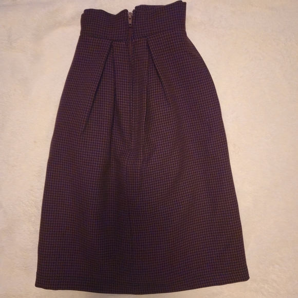 Foreign Exchange M Maroon & Blk  A-Line Mini Librarian 2 Skater Versatile Style - Picture 3 of 9